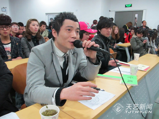 “选秀达人赛”50进20首场比赛激烈进行